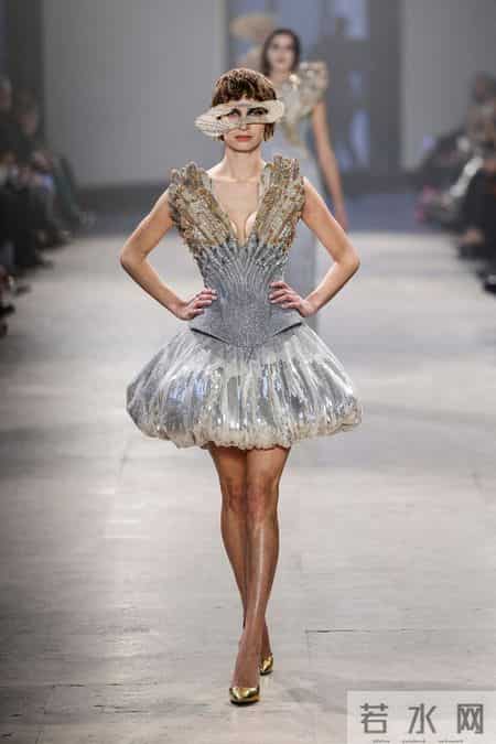 （外代二线）巴黎高级定制周——Rahul Mishra品牌时装秀(2)