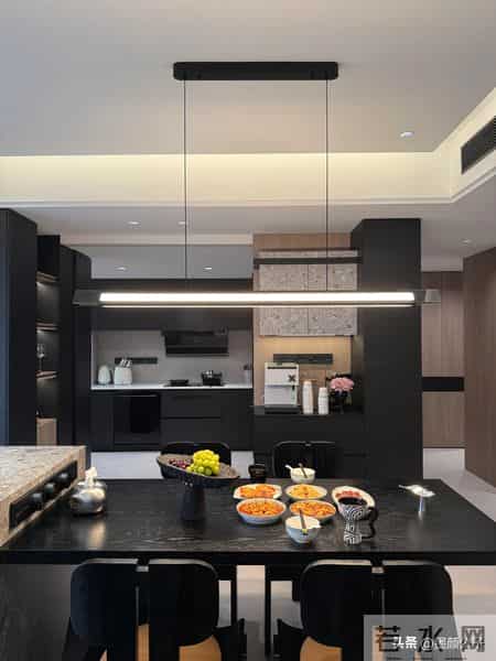 这是我见过最漂亮的家，一进屋就不想离开，7米大横厅才是重点