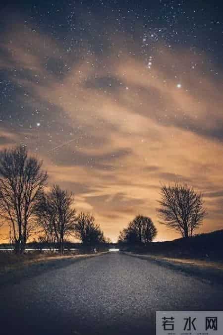 近则不恭：成年人最该懂的社交潜规则