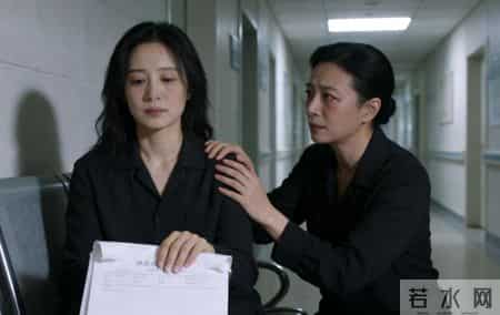 结婚15年，老公每天都给我冲一杯红糖水，我嫂子来家住了一晚，第二天惊恐地拉着我：快去医院，那不是红糖