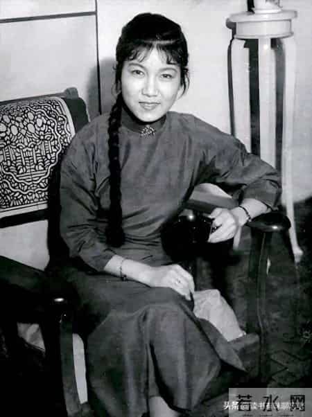 新凤霞回忆12:大舅知道大表哥被卖了当兵,他没有难过却反而大骂