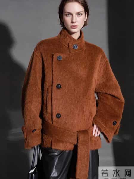 那些复古红色系穿搭 过年啦