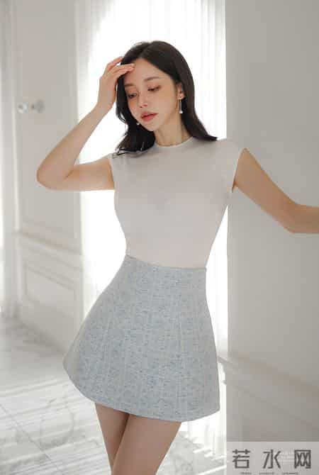 浅蓝格纹轻熟套装｜是柔光里的云柔甜美元媛