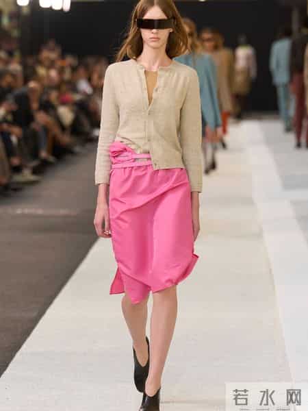 T台模特｜MM6 Maison Margiela 2026 春夏成衣