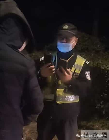 南通一交警被网友曝光