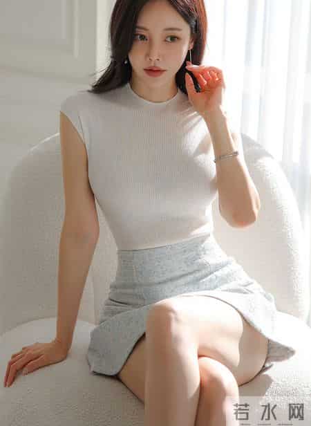 浅蓝格纹轻熟套装｜是柔光里的云柔甜美元媛