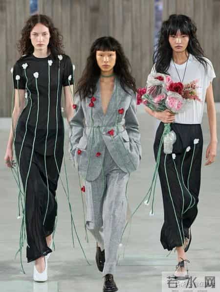 美图欣赏｜Moschino2026春夏系列