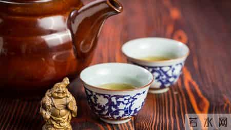 再这样喝茶，你的肝就废了！医生提醒：3种喝法，不养生反而伤身