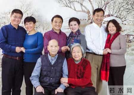 过年我给孙子 5000，给外孙 500；我住院，女儿伺候，儿子不见人影