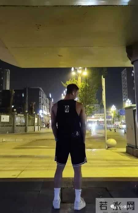 空少小哥哥，简直不要太帅了