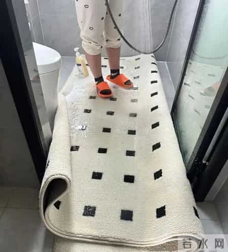 “客厅5不放，放了快拿走”，客厅最好不要放这5样东西，不是迷信，很多人没搞明白，难怪日子越过越不顺～