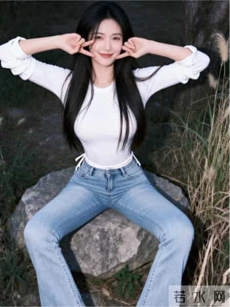 浅蓝色牛仔裤太百搭了~