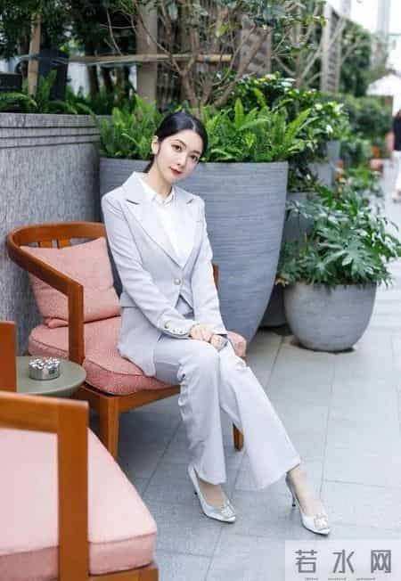 超好看的职业长裤套装