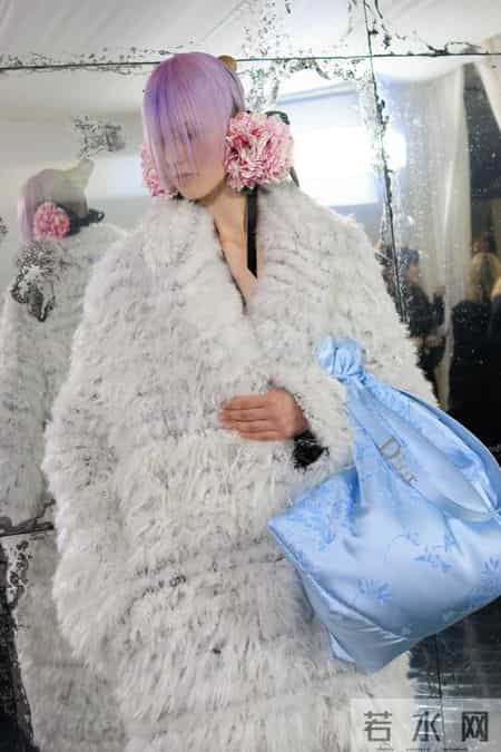 当Dior女孩不再只是“美”