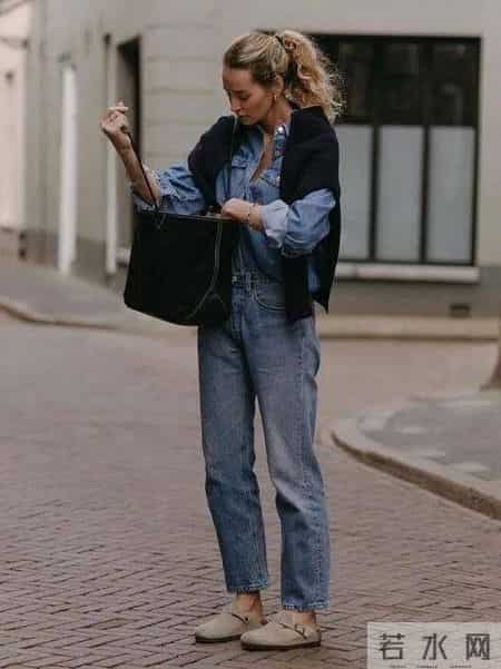 “阔腿裤+勃肯鞋”竟是冬天最流行组合，松弛又减龄