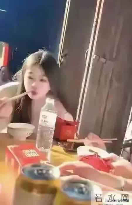 天呐！江西一妈妈晒自己3个千金，怎么都那么漂亮，真让人羡慕