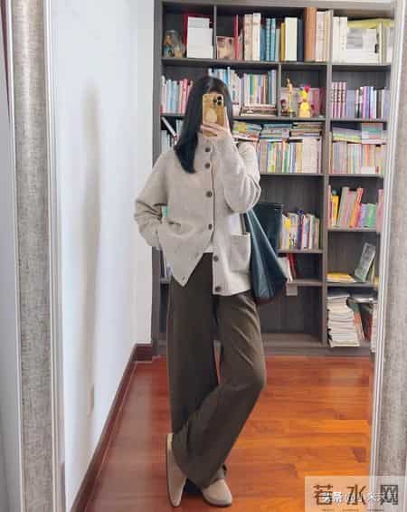 挖到宝！优衣库这件舒芙蕾开衫，我穿了半个月不想脱