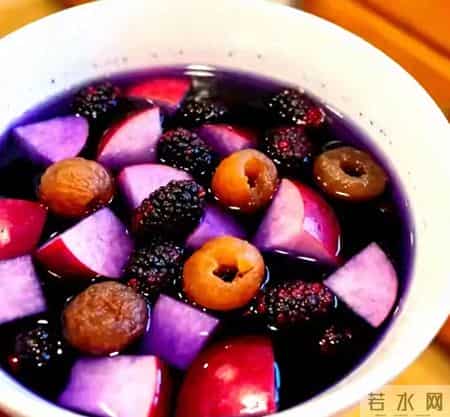 苹果加这两样煮水喝,沾床就睡!连打雷都叫不醒