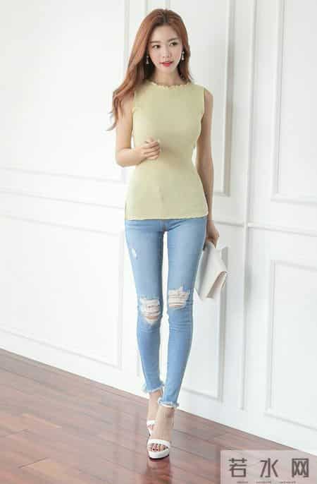 针织衫+牛仔裤的日常美学