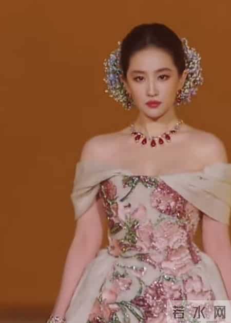 纪梵希 vs 祖玛珑：谁才是香圈“高阶玩家”？