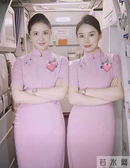 哇,这几位空姐好美啊,都属于微胖型的,非常耐看