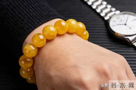 男士戴蜜蜡的3个隐形讲究