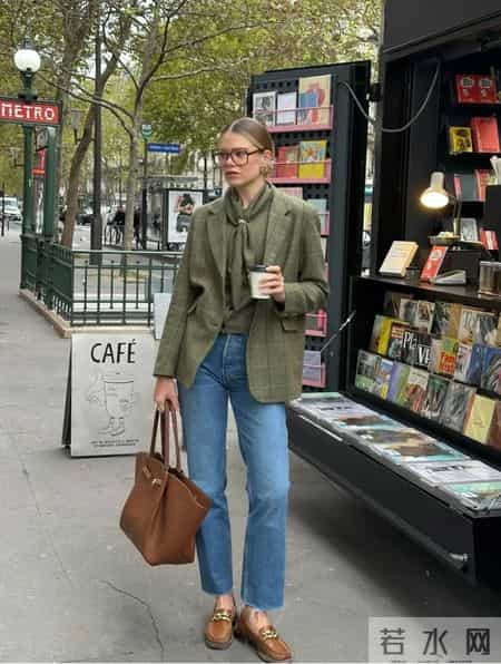 【博主穿搭】她把“英法混血”穿搭术玩明白了