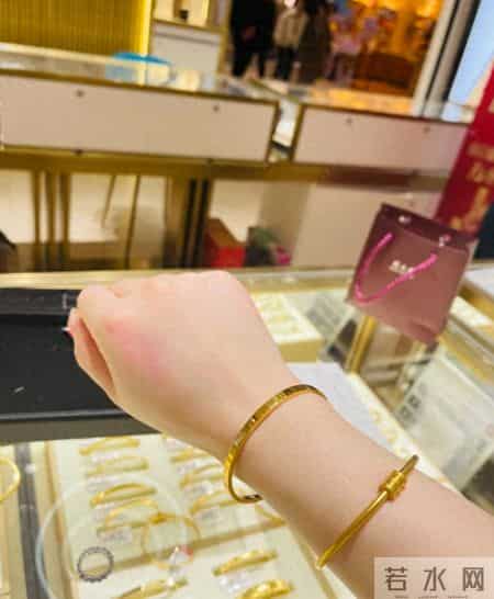 30年金店老板直言：这3种黄金首饰，打死都不能买！