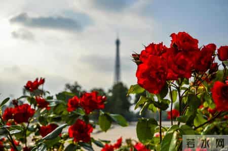 说实话，男人骨子里只“看得起”一种女人，和漂不漂亮没关系