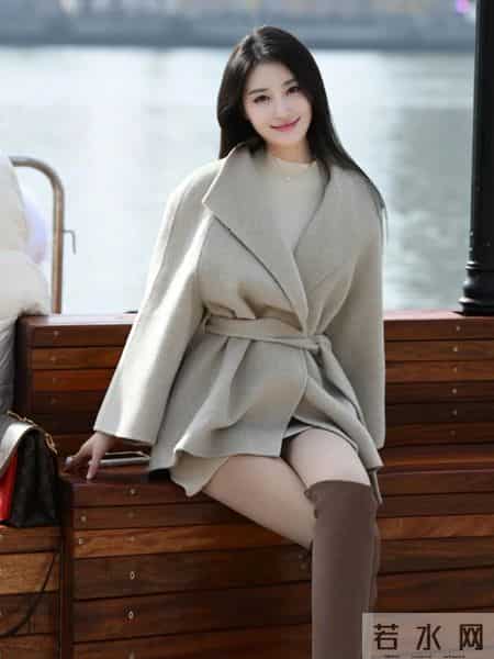 一双长筒靴就能解决了的问题，还要什么光腿神器？