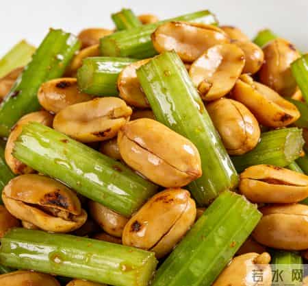 生吃强肾，熟吃健脾！每天剥一把，作用真好，不懂吃就太可惜了！