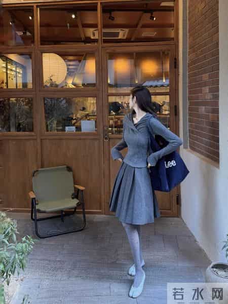 高级灰封神！秋日松弛感焊在身上