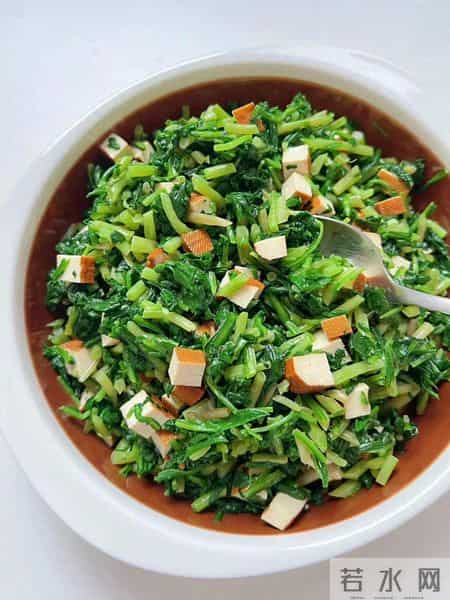 钾是香菇的21倍,建议中老年隔天吃一次它,腿脚有劲,对肝脏也好