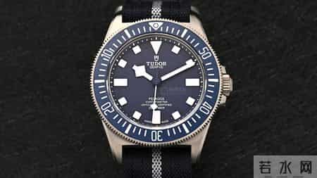 别只盯着水鬼了！硬核潜水表，你该看看这只