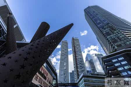 华人老移民酒后真言：三代之后，我们的姓氏和家乡，可能就没了