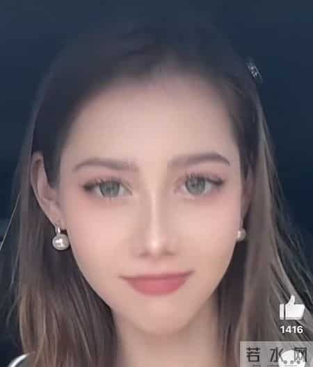 华人在国外待久了会变成ABC,没想到白人在中国呆久了也会汉化,不过汉化后的白人比ABC好看一千倍,没有鬼迷日眼