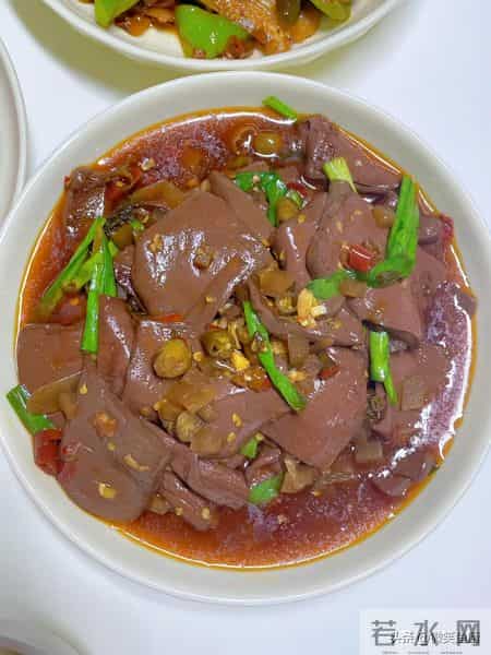 “睡不好,容易老”,建议大家:3种食物要常吃,安神助眠睡得香