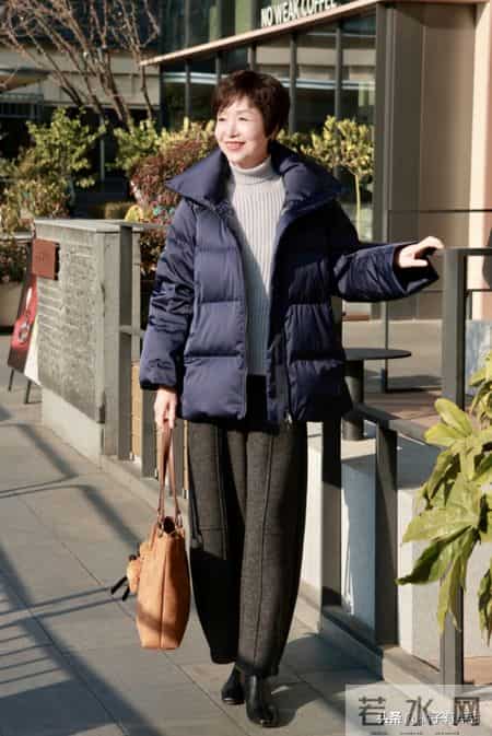 这位奶奶太会打扮!63岁穿得像40岁,洋气又减龄,值得借鉴