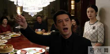 小姨子儿子满月酒，我提前冻结了妻子的所有银行卡，结账时她不停催我，我冷笑：你不是说你姐夫年薪百万吗