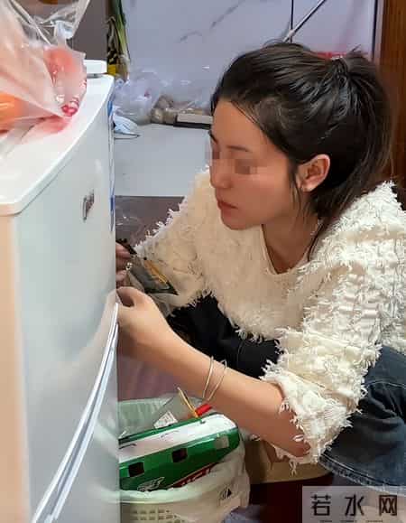 天津小伙接29岁离婚表嫂同居后续：表嫂正脸照流出曝更多离婚内幕