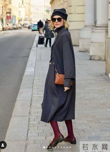 不得不说，法国女人才是最会穿的，不管是20还是80岁美的松弛优雅