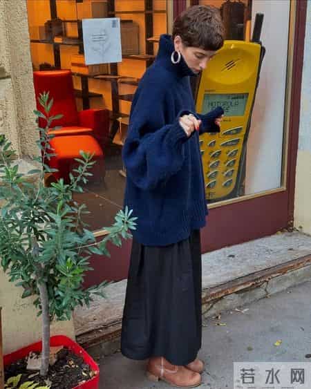 冬天把藏蓝色穿在身上，好看又显高级！
