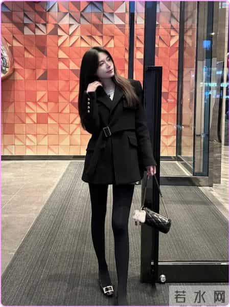 “哪有什么穿搭愁，你穿厚黑你也牛！”