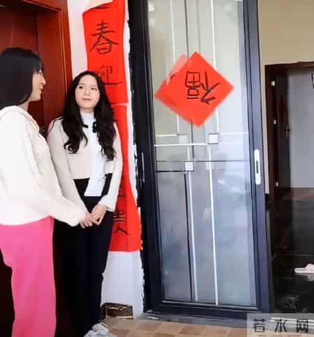 呆呆手写马年春联爆火！字越看越上头，大铁锅煮鸡蛋的童年谁懂啊！