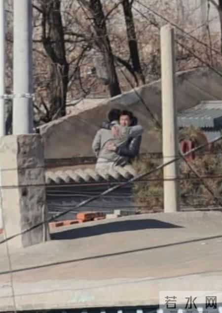 王彦霖老师我嫉妒你，你就说这是第几抱了？