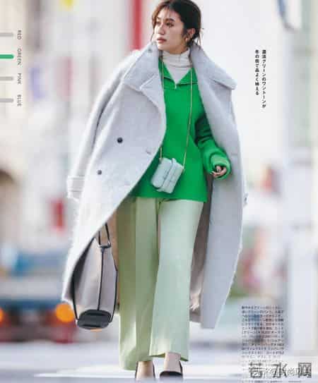 冬日叠穿一抹绿，清新又时尚