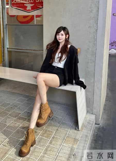 美式复古风大姐姐 好爱这种姐系穿搭！