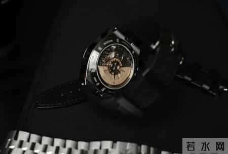 欧米茄也反了?超强平替到最热迪通拿,这些熊猫盘太懂拿捏年轻人