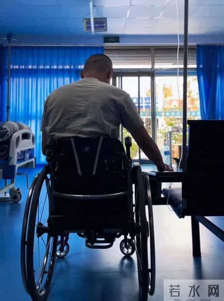 婚礼前六天，新郎瘫痪了！新娘做了一个决定：无论丈夫变成什么样，她都要陪在他身边