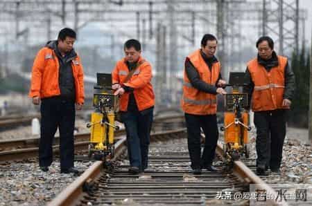 铁路职工真实收入曝光！6组数据说透，稳定才是硬底气